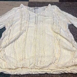 Style & Co. Women’s Large lace long sleeve lined top